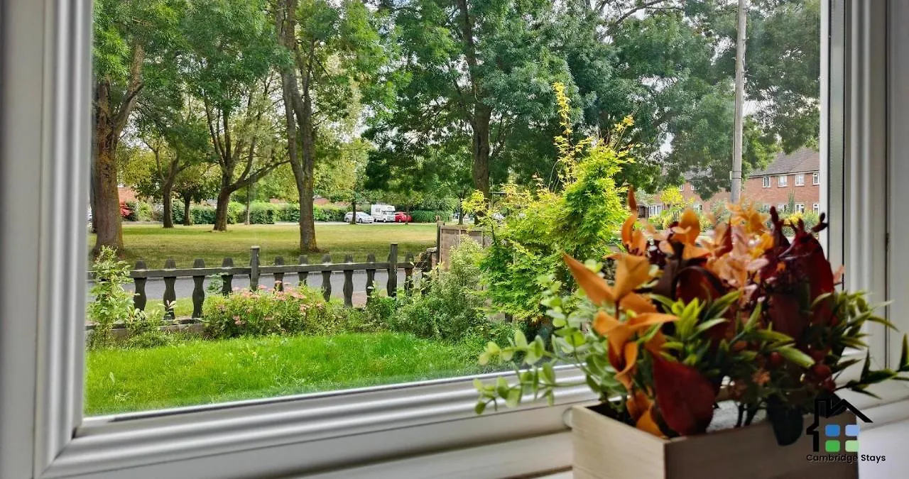 Holiday home Cambridge Stays: Science Park Adjacent Home with Garden and Parking