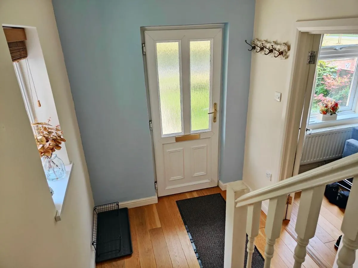 Cambridge Stays: Science Park Adjacent Home with Garden and Parking Holiday home Cambridge (Cambridgeshire)